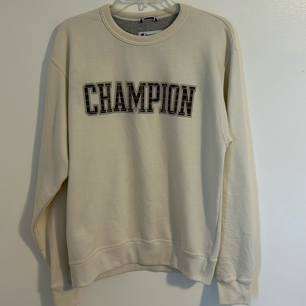 Champion Crew Neck Fleece sweatshirt with Plaid Colored Logo Size M